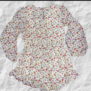 Lost + Wander romper size medium‎ floral